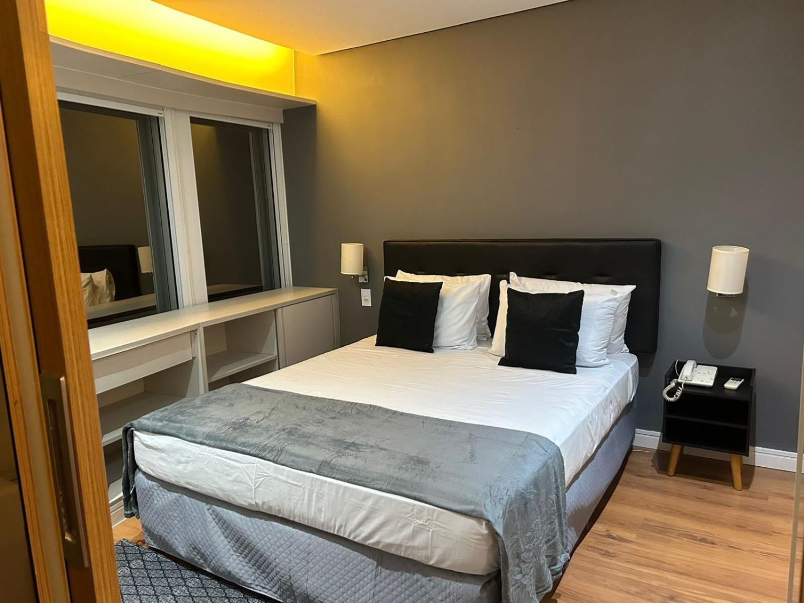 Flat Parque Do Ibirapuera - Jardins Hotel เซาเปาโล ภายนอก รูปภาพ